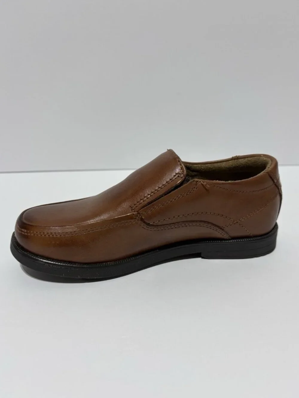Florsheim Kids’ Midtown MCSP Jr Brown Slip-On Shoes, Boys’ Size 1 M
